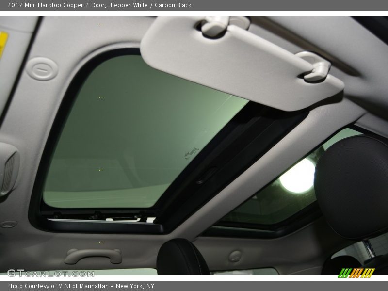 Pepper White / Carbon Black 2017 Mini Hardtop Cooper 2 Door