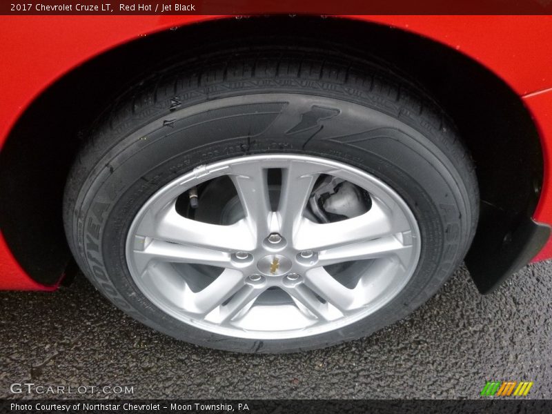 Red Hot / Jet Black 2017 Chevrolet Cruze LT