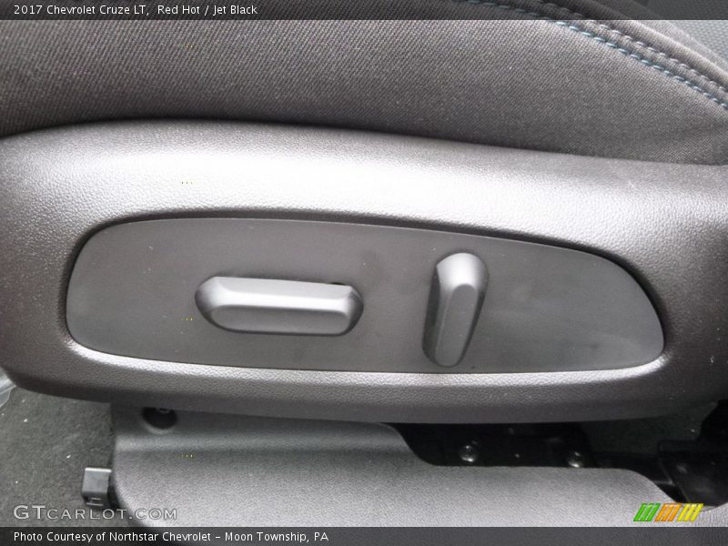 Red Hot / Jet Black 2017 Chevrolet Cruze LT