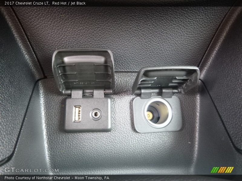 Red Hot / Jet Black 2017 Chevrolet Cruze LT
