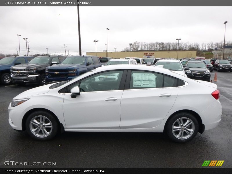 Summit White / Jet Black 2017 Chevrolet Cruze LT