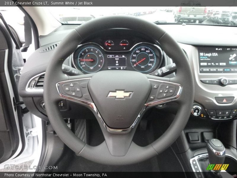 Summit White / Jet Black 2017 Chevrolet Cruze LT