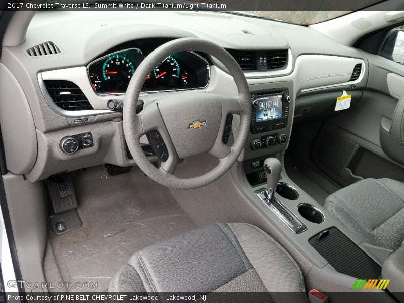 Summit White / Dark Titanium/Light Titanium 2017 Chevrolet Traverse LS