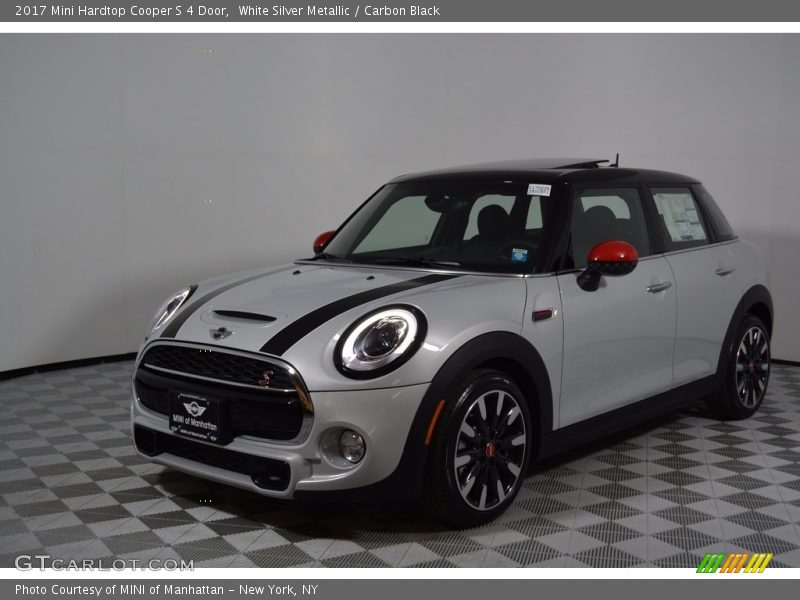 White Silver Metallic / Carbon Black 2017 Mini Hardtop Cooper S 4 Door