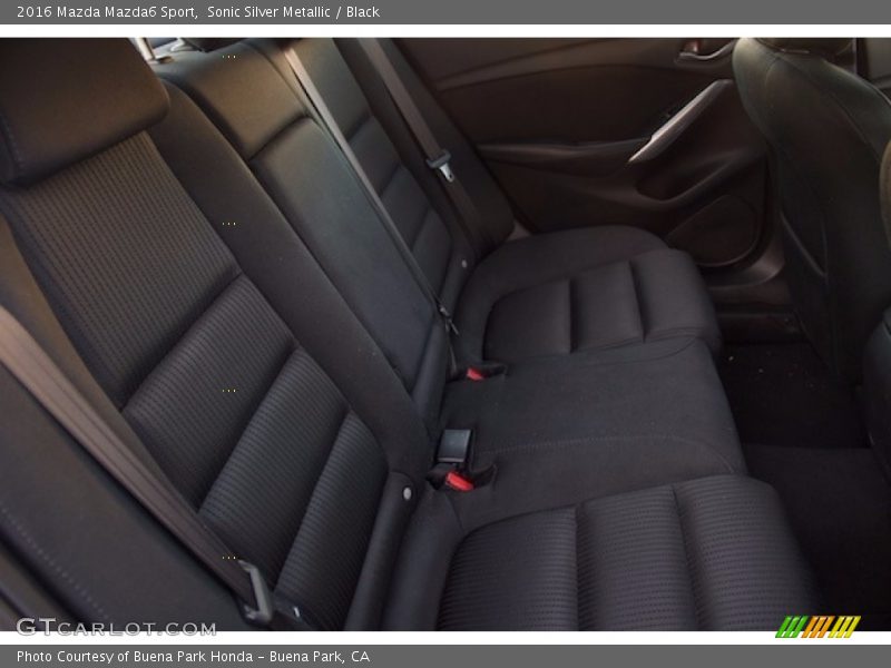 Sonic Silver Metallic / Black 2016 Mazda Mazda6 Sport