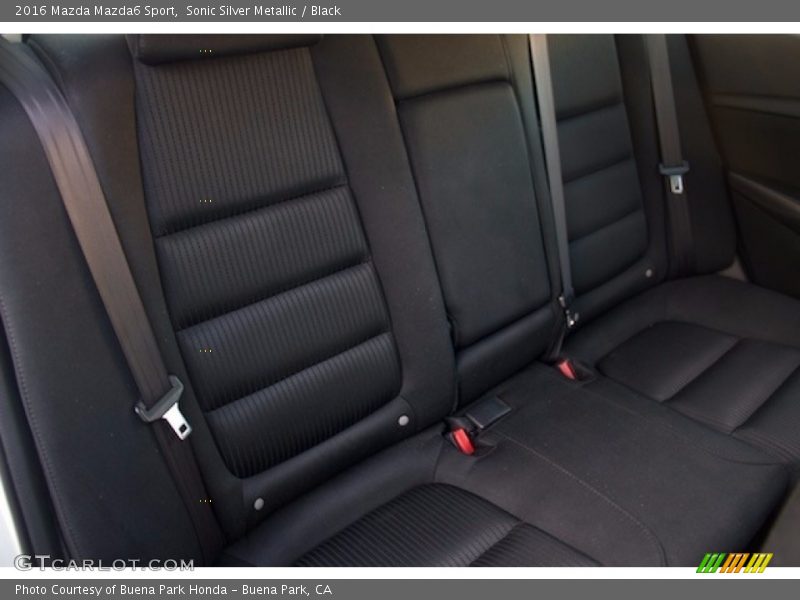 Sonic Silver Metallic / Black 2016 Mazda Mazda6 Sport