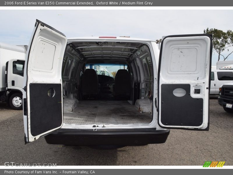 Oxford White / Medium Flint Grey 2006 Ford E Series Van E350 Commercial Extended