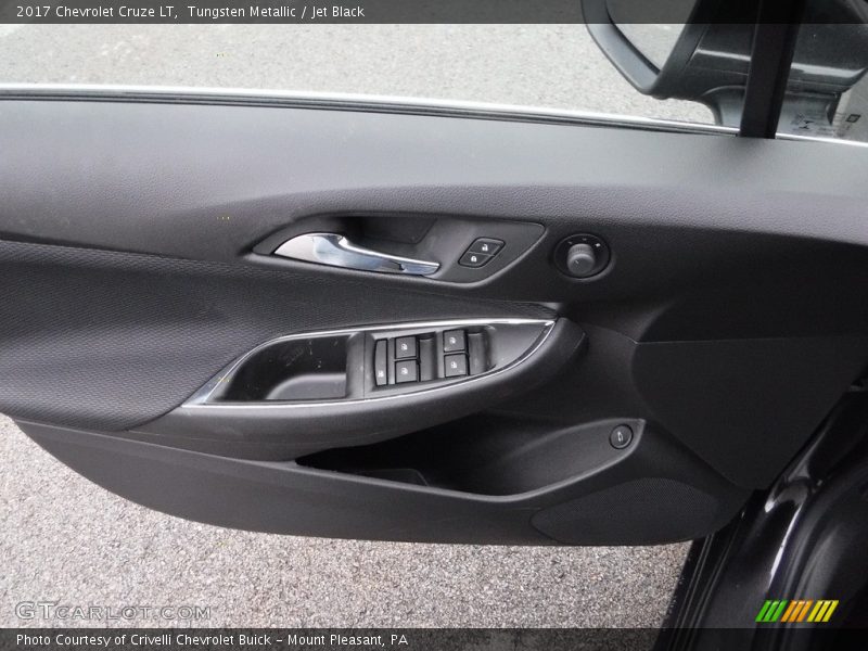 Tungsten Metallic / Jet Black 2017 Chevrolet Cruze LT