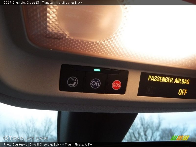 Tungsten Metallic / Jet Black 2017 Chevrolet Cruze LT