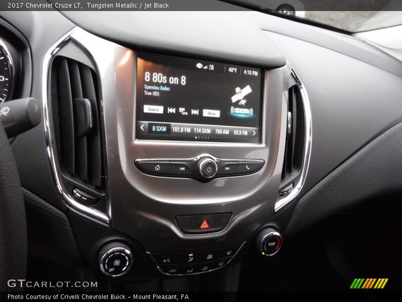Tungsten Metallic / Jet Black 2017 Chevrolet Cruze LT