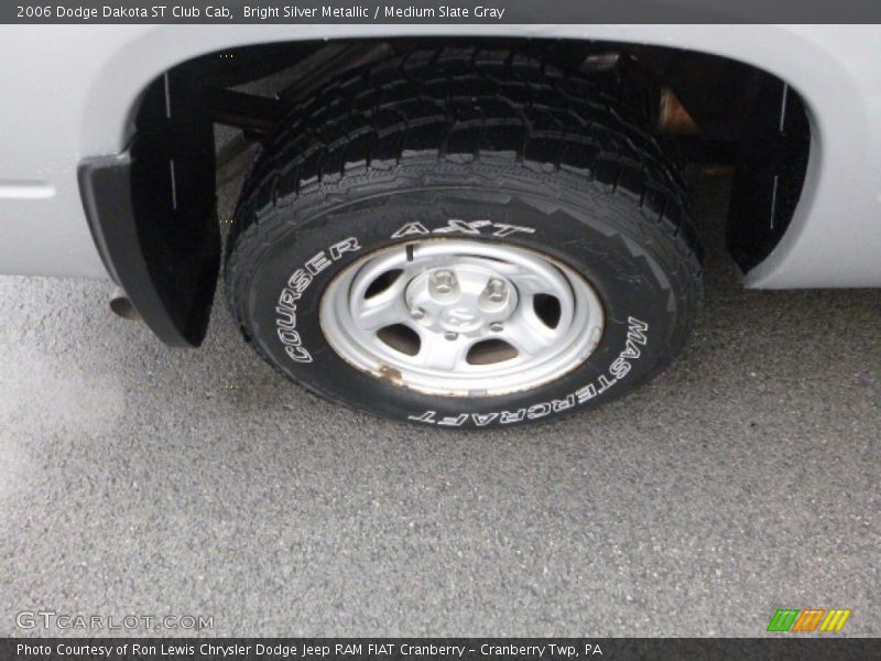 Bright Silver Metallic / Medium Slate Gray 2006 Dodge Dakota ST Club Cab