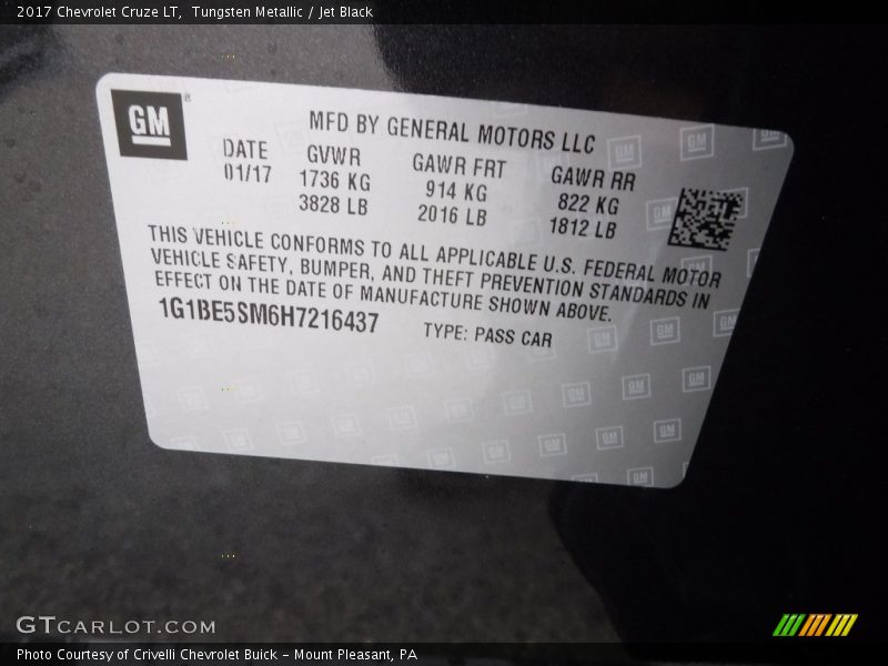 Tungsten Metallic / Jet Black 2017 Chevrolet Cruze LT