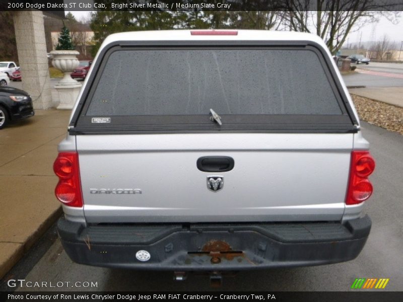 Bright Silver Metallic / Medium Slate Gray 2006 Dodge Dakota ST Club Cab