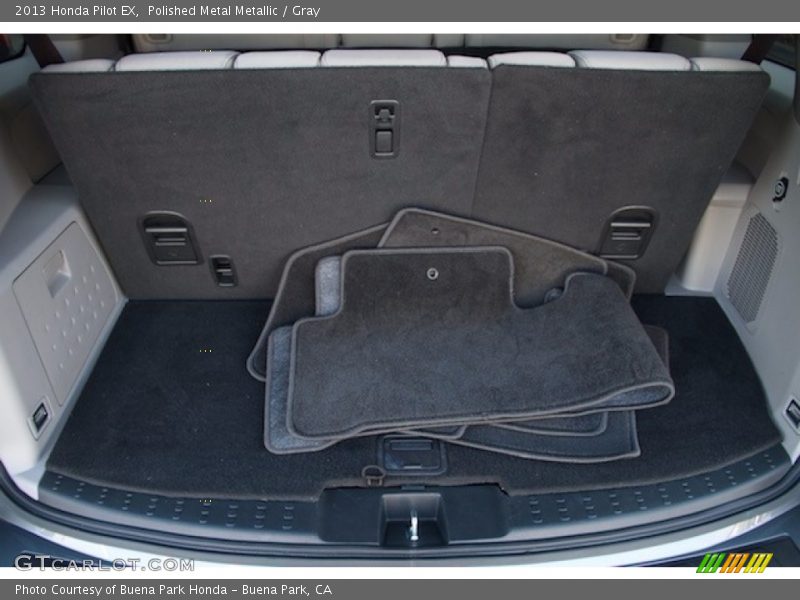 Polished Metal Metallic / Gray 2013 Honda Pilot EX