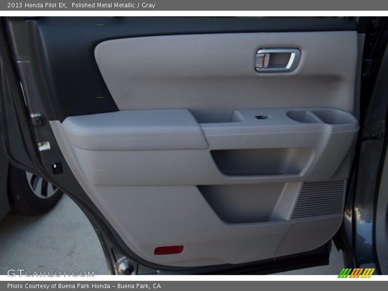Polished Metal Metallic / Gray 2013 Honda Pilot EX