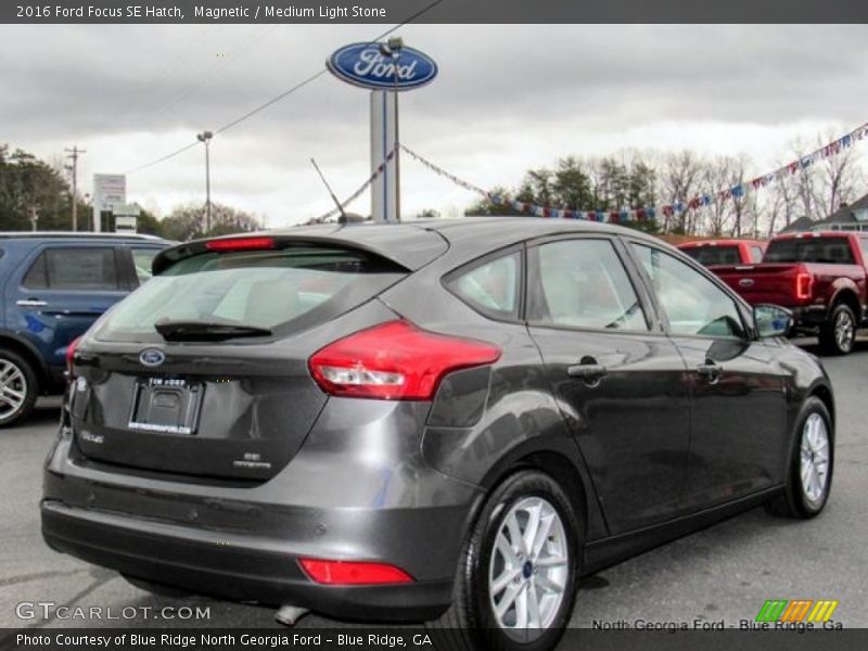 Magnetic / Medium Light Stone 2016 Ford Focus SE Hatch
