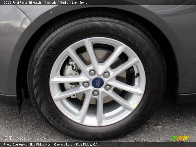 Magnetic / Medium Light Stone 2016 Ford Focus SE Hatch