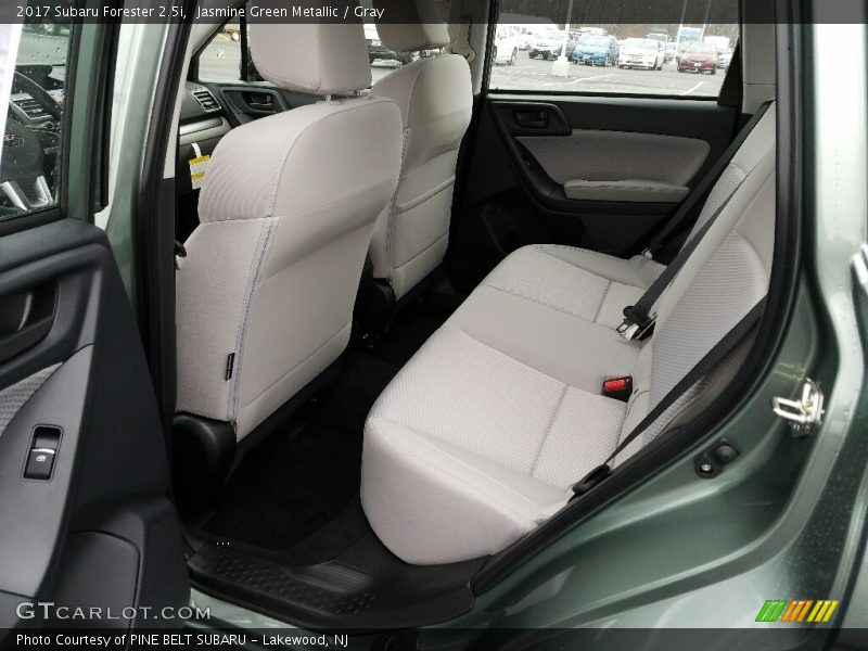 Jasmine Green Metallic / Gray 2017 Subaru Forester 2.5i