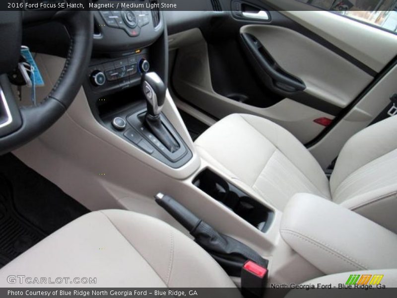 Magnetic / Medium Light Stone 2016 Ford Focus SE Hatch