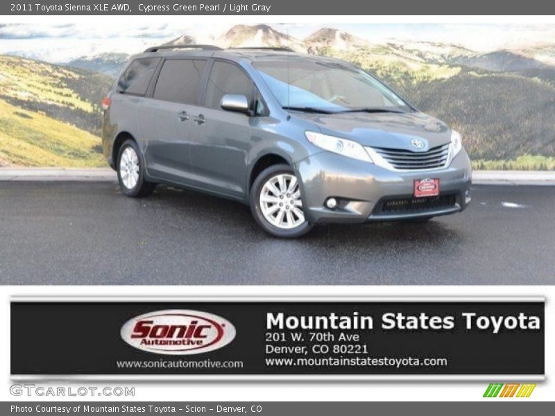 Cypress Green Pearl / Light Gray 2011 Toyota Sienna XLE AWD