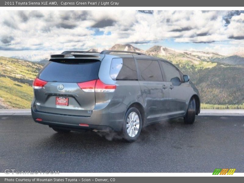 Cypress Green Pearl / Light Gray 2011 Toyota Sienna XLE AWD