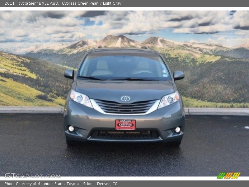 Cypress Green Pearl / Light Gray 2011 Toyota Sienna XLE AWD