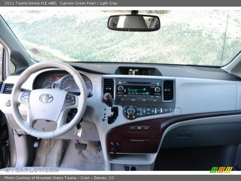 Cypress Green Pearl / Light Gray 2011 Toyota Sienna XLE AWD