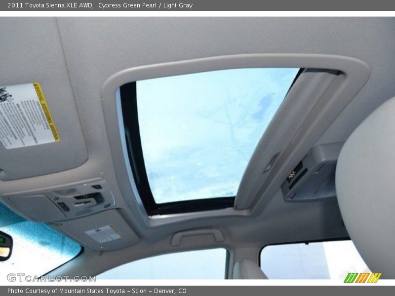 Cypress Green Pearl / Light Gray 2011 Toyota Sienna XLE AWD