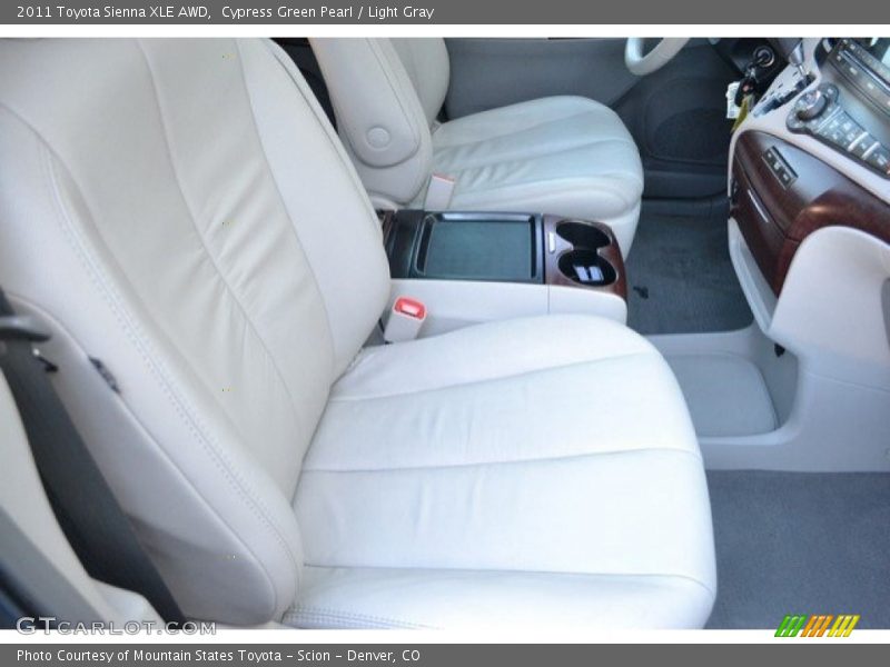 Cypress Green Pearl / Light Gray 2011 Toyota Sienna XLE AWD