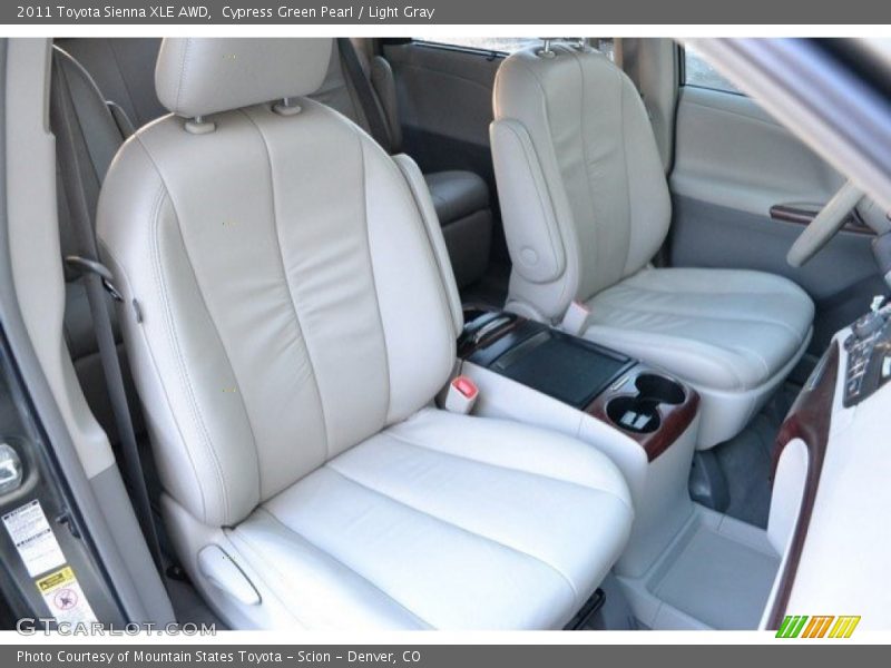 Cypress Green Pearl / Light Gray 2011 Toyota Sienna XLE AWD