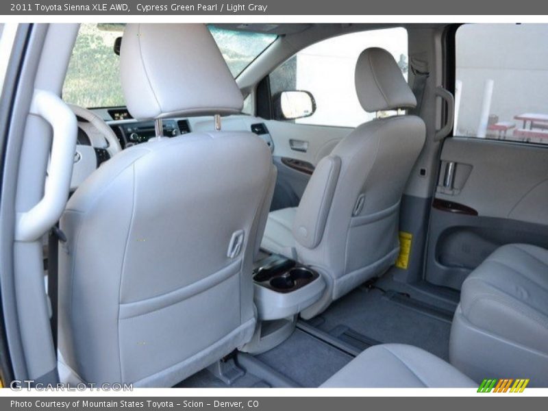 Cypress Green Pearl / Light Gray 2011 Toyota Sienna XLE AWD