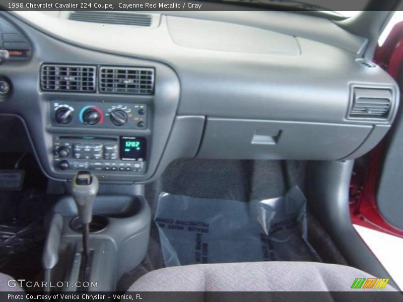 Cayenne Red Metallic / Gray 1998 Chevrolet Cavalier Z24 Coupe