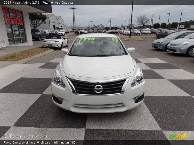 Pearl White / Charcoal 2015 Nissan Altima 2.5 S