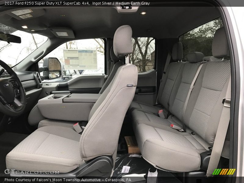  2017 F250 Super Duty XLT SuperCab 4x4 Medium Earth Gray Interior