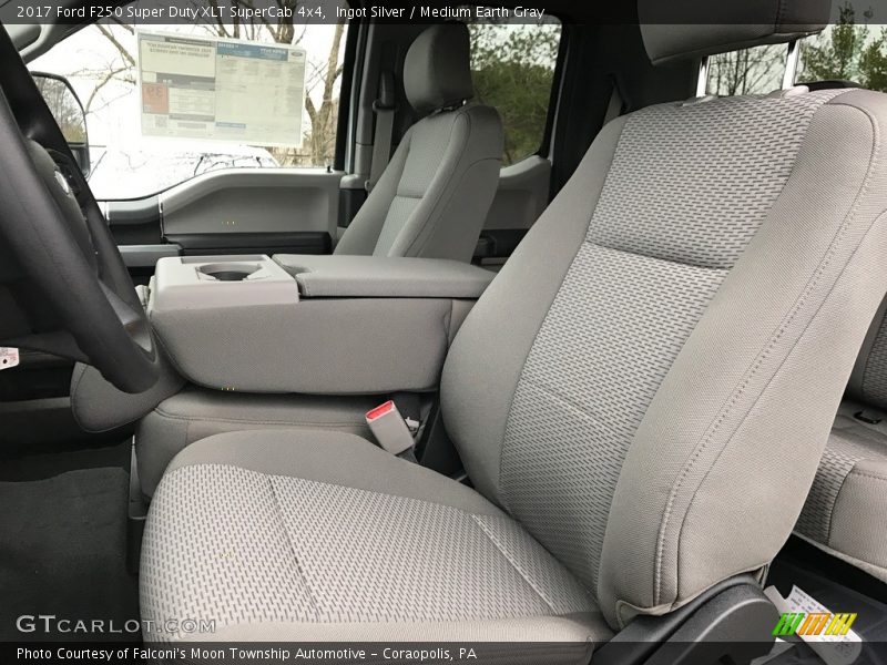 Front Seat of 2017 F250 Super Duty XLT SuperCab 4x4