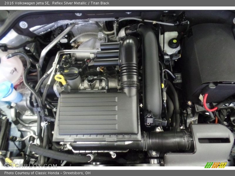Reflex Silver Metallic / Titan Black 2016 Volkswagen Jetta SE