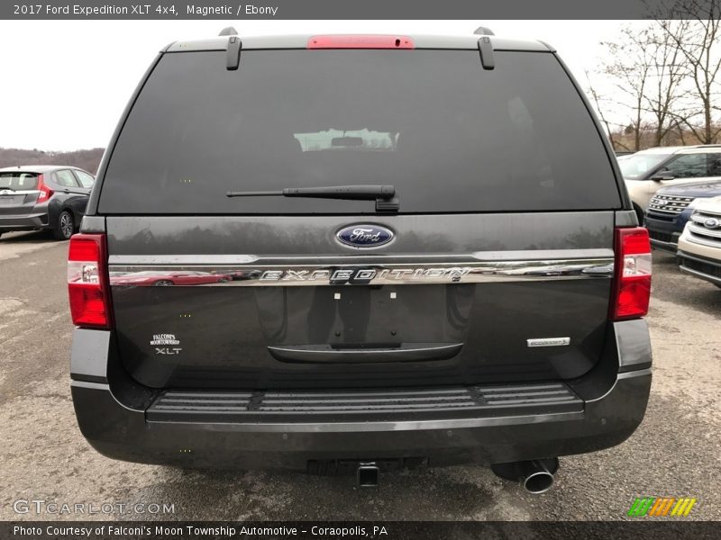 Magnetic / Ebony 2017 Ford Expedition XLT 4x4