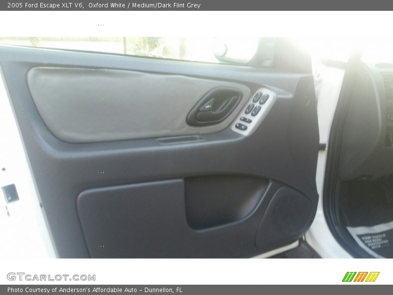 Oxford White / Medium/Dark Flint Grey 2005 Ford Escape XLT V6