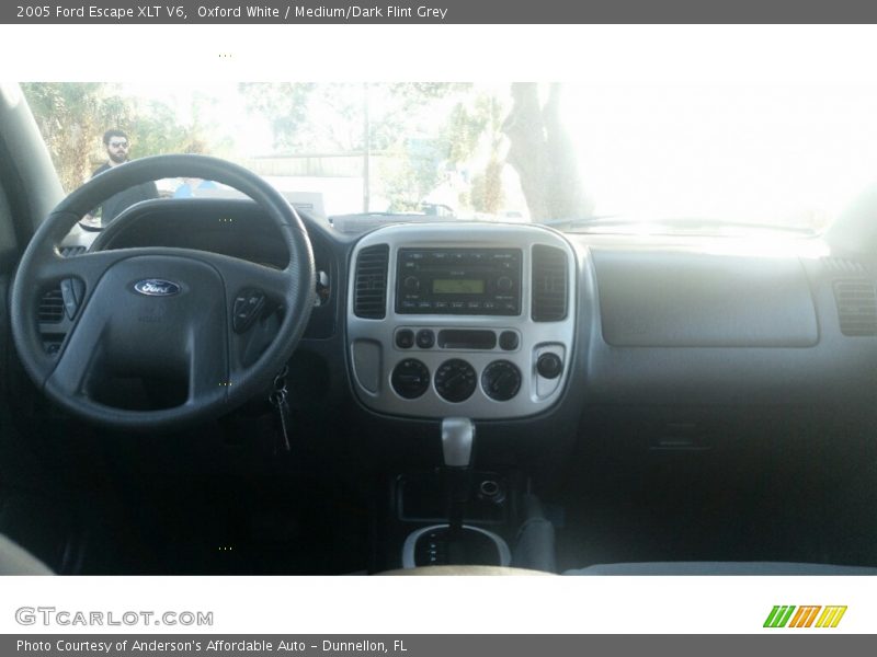 Oxford White / Medium/Dark Flint Grey 2005 Ford Escape XLT V6