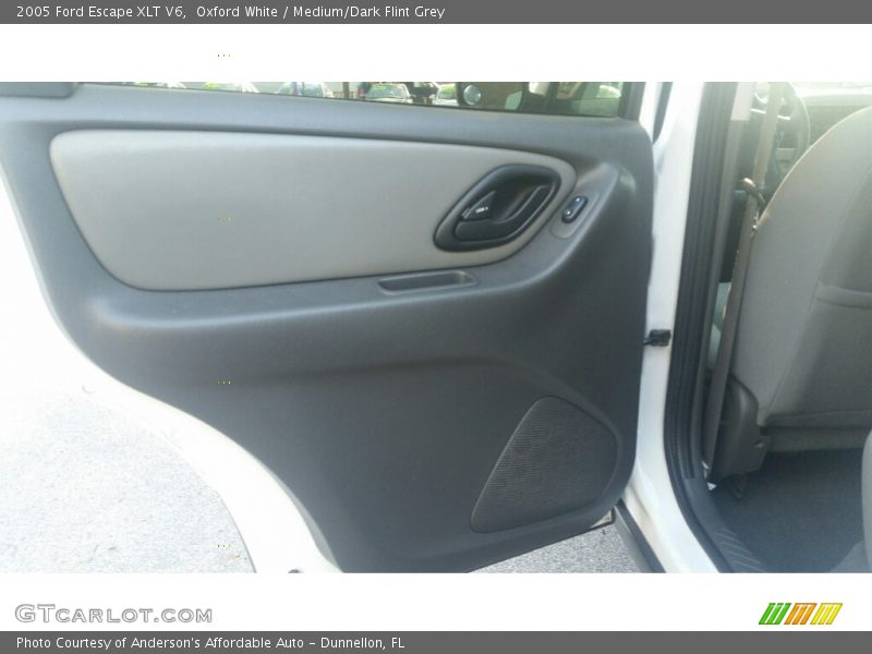 Oxford White / Medium/Dark Flint Grey 2005 Ford Escape XLT V6