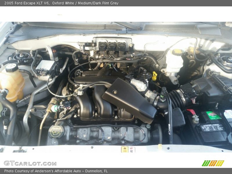 Oxford White / Medium/Dark Flint Grey 2005 Ford Escape XLT V6