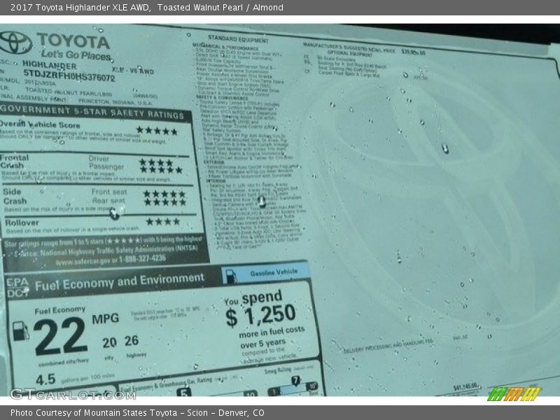 Toasted Walnut Pearl / Almond 2017 Toyota Highlander XLE AWD