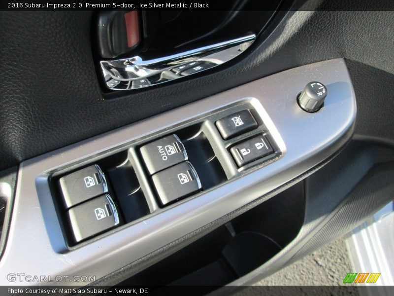 Ice Silver Metallic / Black 2016 Subaru Impreza 2.0i Premium 5-door