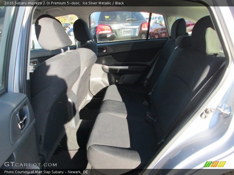 Ice Silver Metallic / Black 2016 Subaru Impreza 2.0i Premium 5-door