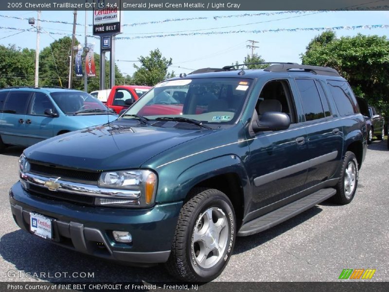Emerald Jewel Green Metallic / Light Gray 2005 Chevrolet TrailBlazer EXT LS 4x4