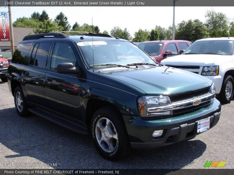 Emerald Jewel Green Metallic / Light Gray 2005 Chevrolet TrailBlazer EXT LS 4x4
