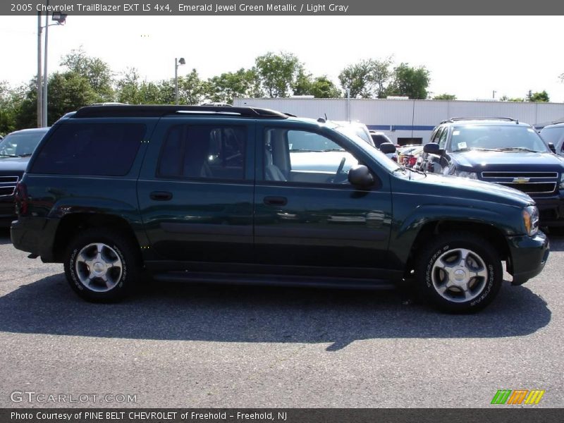 Emerald Jewel Green Metallic / Light Gray 2005 Chevrolet TrailBlazer EXT LS 4x4