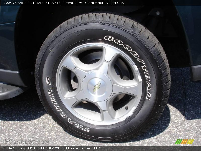 Emerald Jewel Green Metallic / Light Gray 2005 Chevrolet TrailBlazer EXT LS 4x4