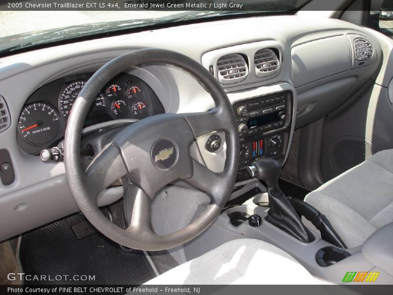 Emerald Jewel Green Metallic / Light Gray 2005 Chevrolet TrailBlazer EXT LS 4x4