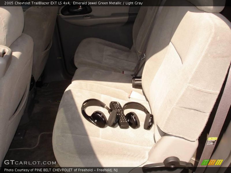 Emerald Jewel Green Metallic / Light Gray 2005 Chevrolet TrailBlazer EXT LS 4x4